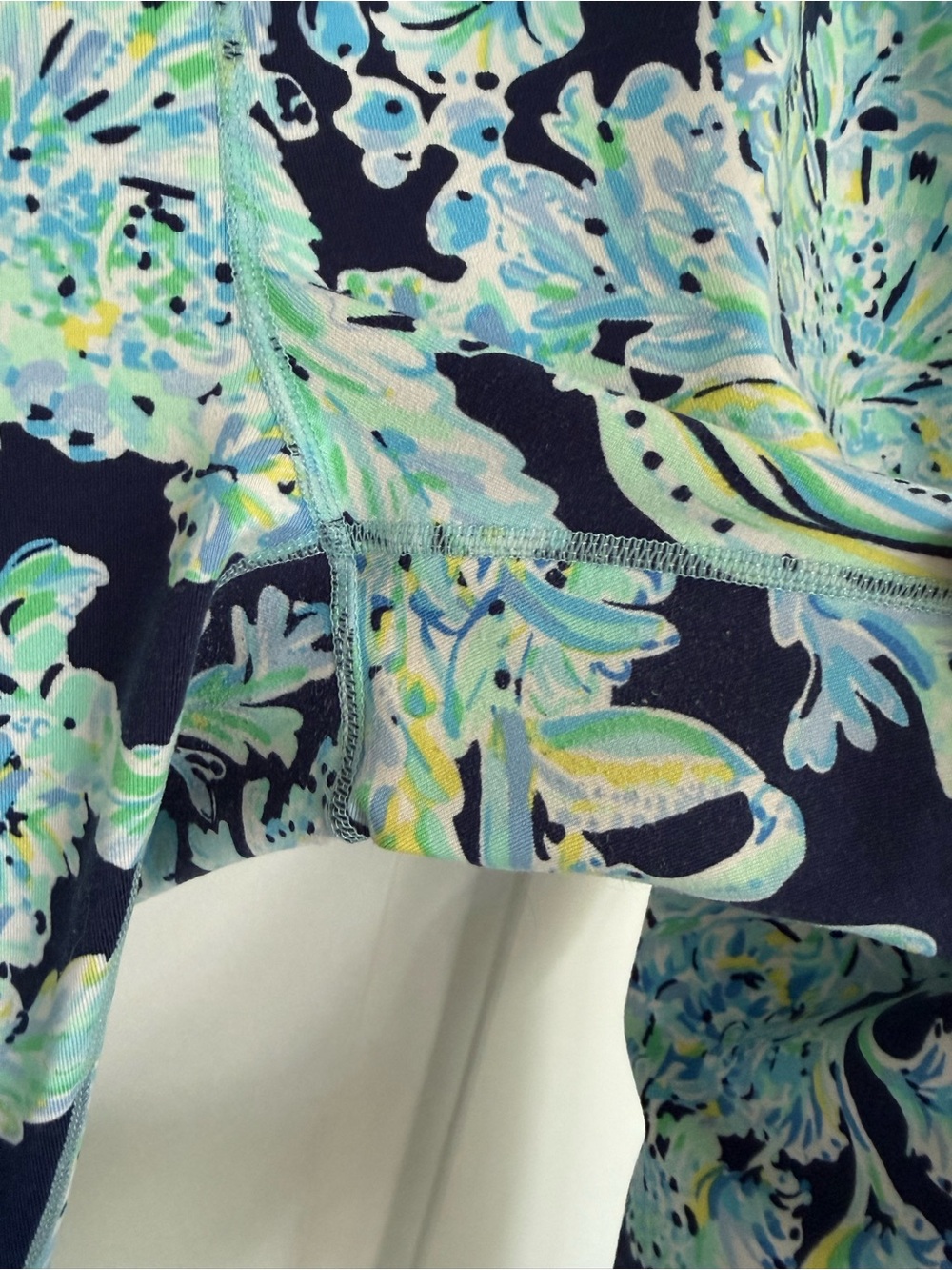 Lilly Pulitzer Lux 21" Weekender High Rise Crop Leggings Scuba Doo lattice XL - Picture 7 of 7